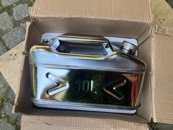 Nerezový kanystr 10l - 2