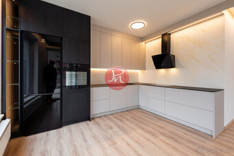 Pronájem nadstandardního bytu 4kk, s terasou 142,38m² v rezi - 2