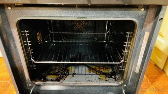 Vestavná trouba - 2