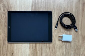 Apple Ipad  - 5.generace, 32GB - 2