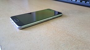 Samsung Galaxy A3 (310F) - TOP stav (4,7") - 2