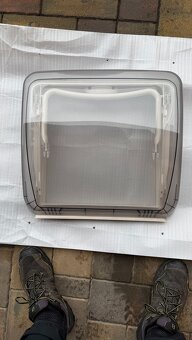 střešní okno  Dometic - 2