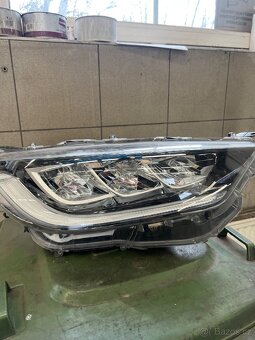 Přední světla Toyota Yaris - 2