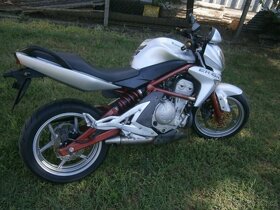 Kawasaki ER6N rv2006 - 2