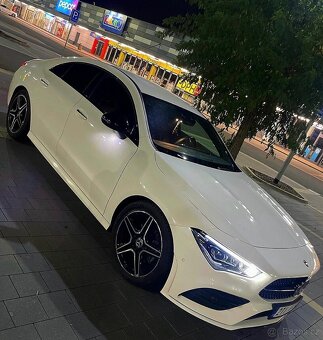 Mercedes Benz CLA - 2