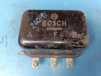 Relé dobíjení Bosch. - 2