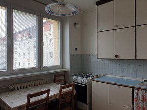 Cihlový byt, 2+1, 63m2, Vršovice - Kubánské náměstí. - 2