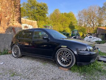 Golf IV GTI 1,8T 110 kw - 2