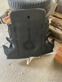 Mercedes W 203- pancerovy kryt pod motor - 2
