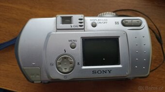 SONY DSC-P30 - 2