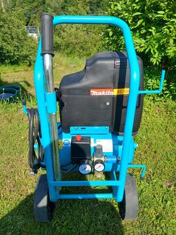 Kompresor Makita AC1300 - 2