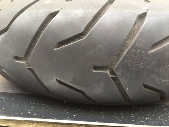 Harley Davidson zadní pneu Dunlop 180/65B16 M/C 81H - 2