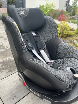 Britax Römer Dualfix i-Size (do 18 kg) - 2