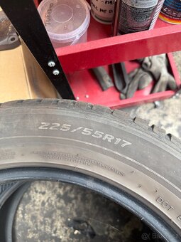 2x Zimní pneu Laufen 225/55 r17 - 2