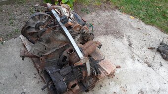 Motor Škoda 100 - 2