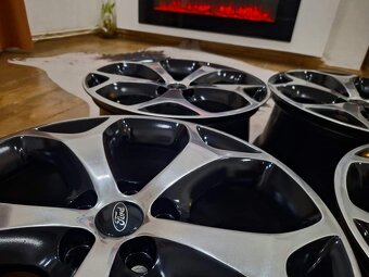 Prodám Orig.Alu Disky Ford Ypsilony Top Stav - 2