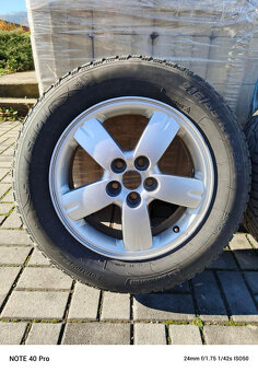 Prodám AL disky 5x114,3 R17 se zimními pneu - 2