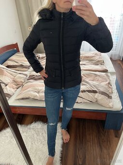 Zimní péřová bunda Tommy Hilfiger - 2