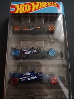 Hot wheels formula 1 f1 5 pack McLaren,alpine,RB,kick,haas - 2