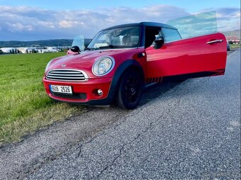 mini cooper clubman r55 - 2