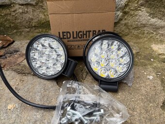 Led pracovní světlomet 12/24V Kulatý - 2