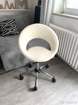 Krémová designová kancelářská / kosmetická otočná židle - 2