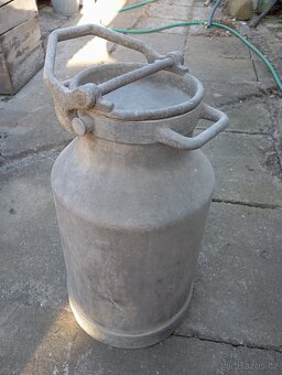 Hliníková konev na mléko - 2