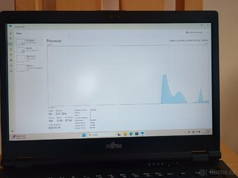 Fujitsu Lifebook E548 s dokovací stanicí - 2