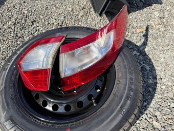 Zadní světla renault fluence - 2