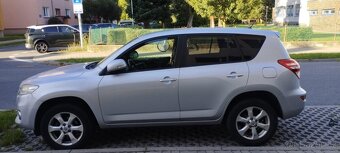Prodám Toyota Rav4 - 2