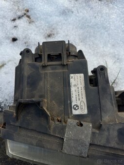 BMW e36 - přední pravé světlo - 2