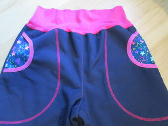 Zimní softshell kalhoty Bajadesign vel. 140 holka - 2
