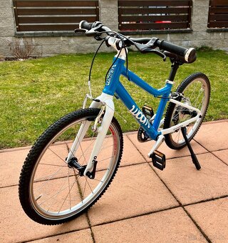 Dětské kolo Woom 4 se stojánkem - 2