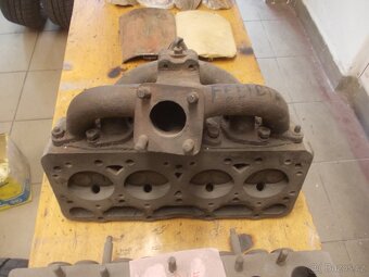 Hlava motoru 1203 - 2