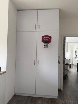 Šatní skříň - 2
