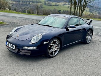 Porsche 911 Carrera - 2