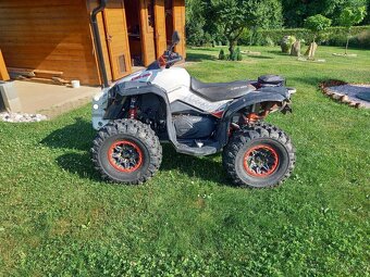 Čtyřkolka Can-Am Renegade 570 (2017) - 2