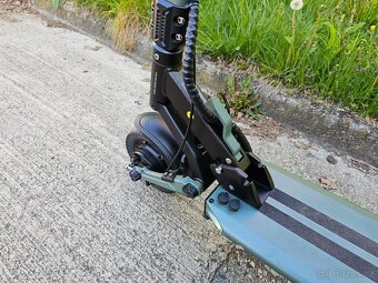 Koloběžka VSETT 8+ Facelift - 2