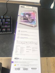 NZXT F360 core - 2