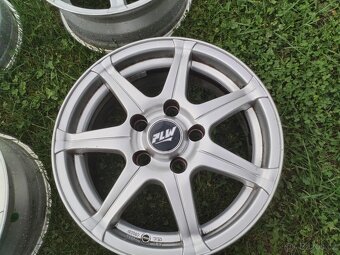 ALU disky 6,5J x15 ET38 rozteč: 5x114,3x67,1 Hyundai i20 - 2