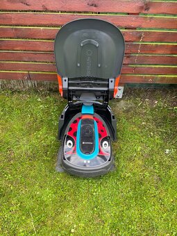 ROBOTICKÁ SEKAČKA GARDENA SÍLENO - 2