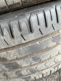 Prodam pneu 205/55/17 - 2