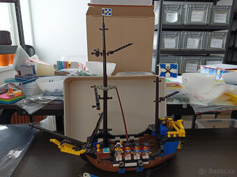LEGO Pirates 6274 Caribbean Clipper - 2