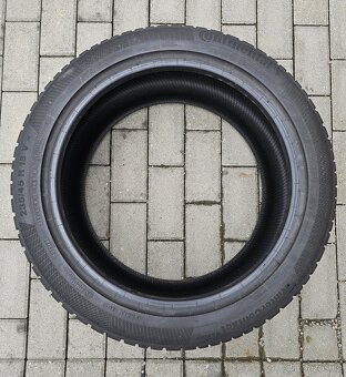 Zimní pneumatiky 235/45 R18 Continental - 2