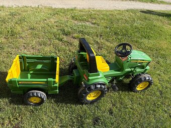 Dětský šlapací traktor John Deere - 2