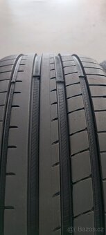 245/45/18 Goodyear Eagle F1, 1422, 7.5mm-6.7mm. - 2