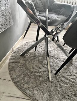 Stůl ze židli - 2
