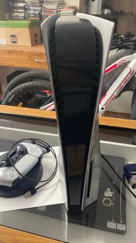Sony Playstation 5 s mechanikou - 2