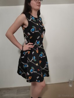 Krásné dámské šaty - 2