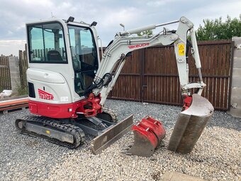 Bagr Takeuchi TB 325 R - 2
